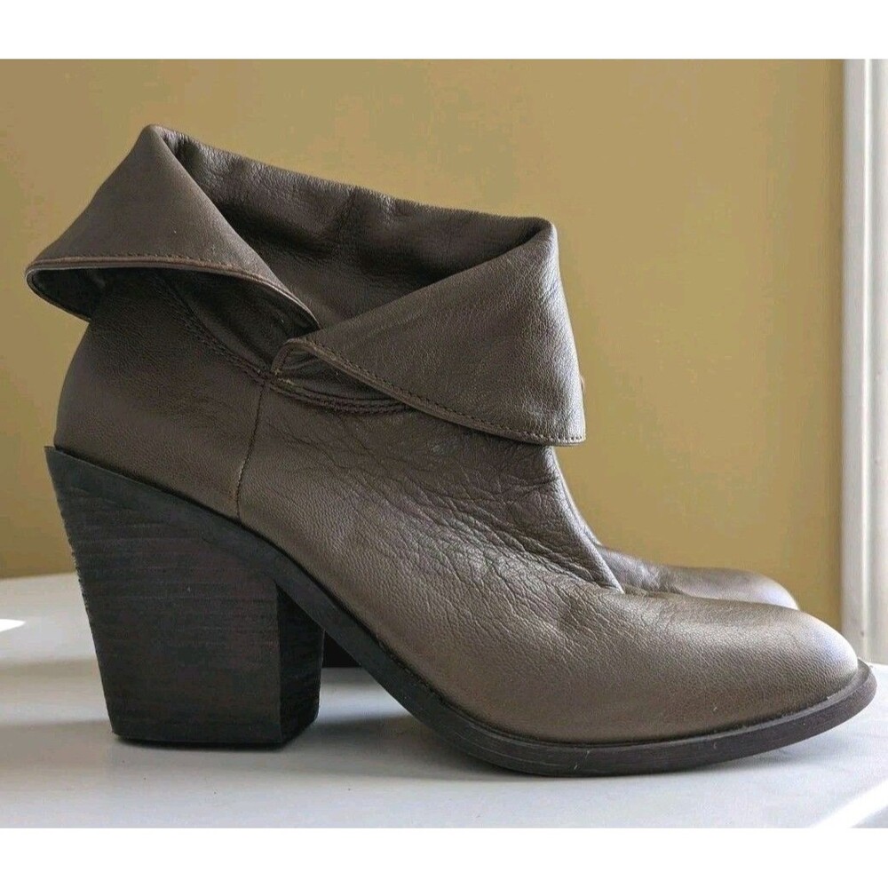 Lucky Brand Ankle Boots Womens 9 Taupe Tan Leather Foldover Western Booties VGC